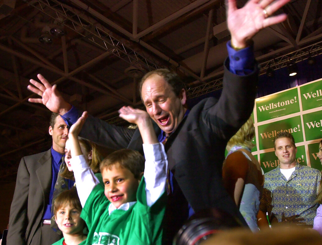 Paul Wellstone smiling